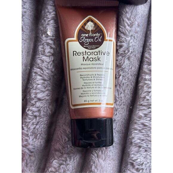 One & only argan oil restorative mask & treatment - Picture 3 of 4